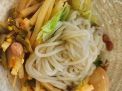 -龙记桂林米粉(财满街店)