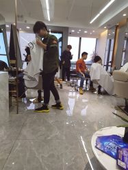 -V+SALON造型