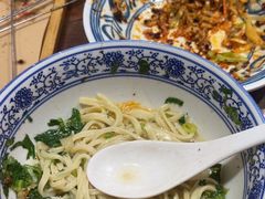 -东大桥小国抻面烧烤(长通路店)