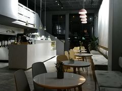 -ADO KAFE(大学城店)