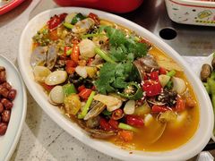 -醉酒居•小龙虾烧烤自贡菜(世纪城店)