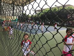 -成都高新创新角度网球俱乐部