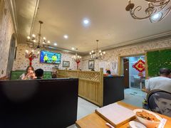 大堂-丹东立强海鲜烧烤·牛B大串(星海店)
