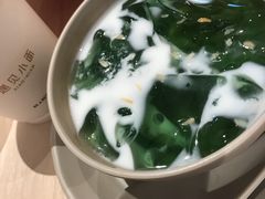 椰林斑斓冰粉-遇见小面(凯德广场店)