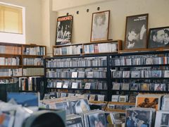 -麦田书店(国防路店)