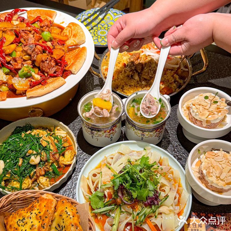 新疆手作果然好吃s了。土豆库家的正宗新疆菜