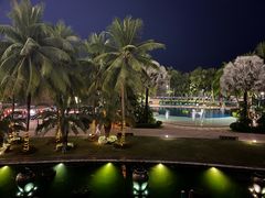 -三亚湾海居铂尔曼度假酒店