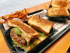 圣塔芭芭拉经典牛肉特堡-The Habit Burger Grill 哈比特汉堡(复兴soho店)