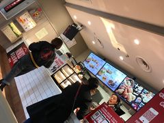 -肯德基(西影路店)