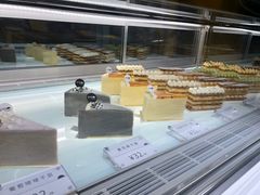 面包甜点陈列柜-BanCake·法式千层·拿破仑專門店