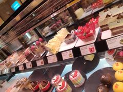 零售区-巴黎贝甜(泗泾店)