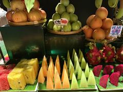 -雍容荟帝王蟹活龙虾展台自助(IFS黑金店)