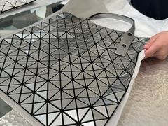 -三宅一生 (阪急梅田本店)