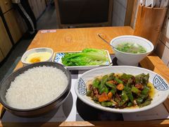 辣椒炒肉饭-三两粉(深圳龙华上塘店)