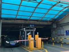 -大润发杨浦店-停车场