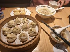传统鲜肉小笼包-朱新年·苏式汤团·面点(北寺塔店)