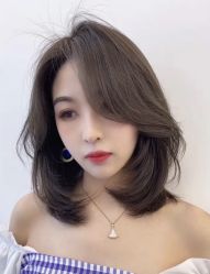 -变画·发型STUDIO