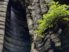 -梭布垭石林景区