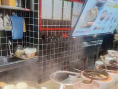 -呼啦面馆·头牌豌杂面(爱琴海店)
