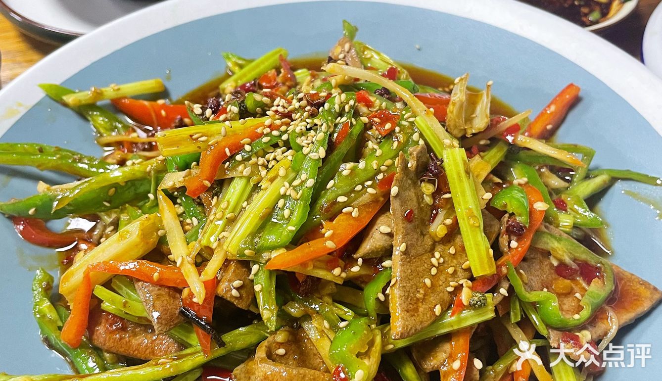 被这苍蝇小馆的豆花饭惊艳到了[色]