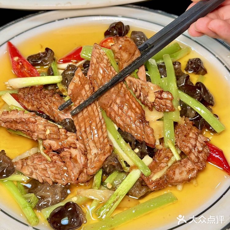 可惜你不在成都,武侯祠这家苍蝇馆子好吃s啦