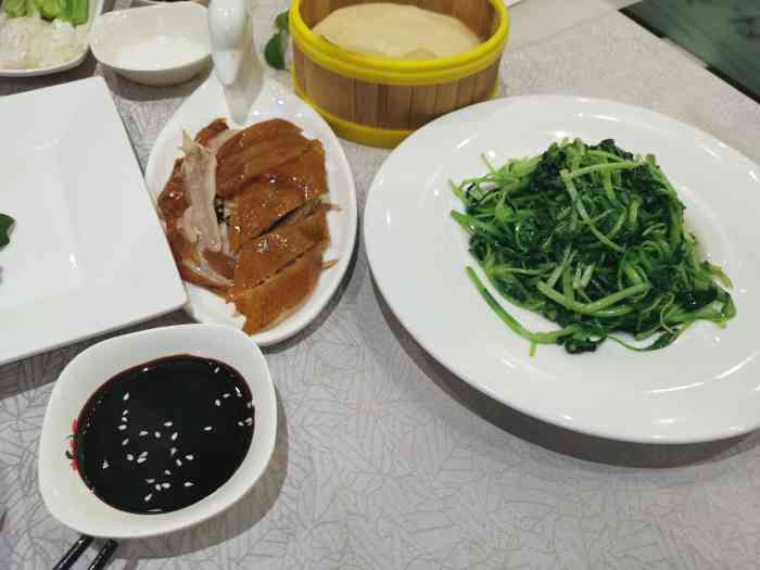 大碗居(崇文门店)-"从秦皇岛坐动车回北京,到了北京站老公开车.