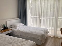 -上海怡沁园度假酒店