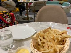 -艾米茉亲子餐厅(万象城店)