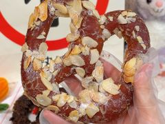 -HOT CRUSH趁热集合·现烤面包(环球港店)