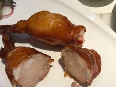 鲜虾胶酿脆皮鸡翅-港丽餐厅(高德置地店)