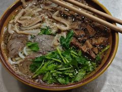 -花溪牛肉粉(八鸽岩店)