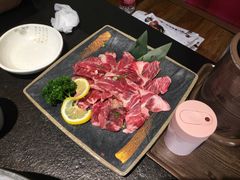 黑牛一品牛肋条-韩道炭火烤肉专门店
