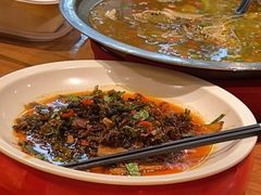 -有红鸡毛店·川菜(建设路店)