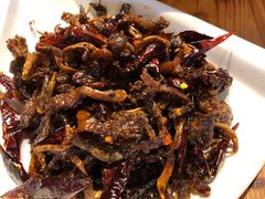 -野山舂·贵州现舂酸汤火锅(鸿通城店)