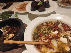 -桂满陇·手作小笼包&江南叫花鸡(中山公园店)