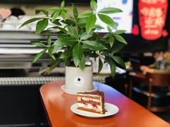 黑森林切角-BLAQ咖啡(骏豪店)