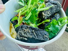 -黑色经典臭豆腐·湖南特产(步行街店)