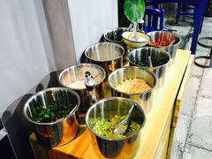自助调料区-马路边边·成都串串(翠柏路店)