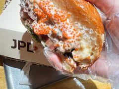 柠香蟹籽牛肉汉堡-JPG canteen(广州东山口店)