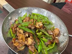 -湖南人家湘菜馆(镇江路店)