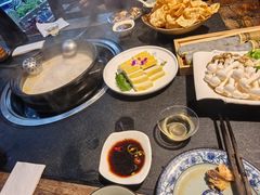 -大匠工房古船木艺术餐厅·猪肚鸡专门店(长白仙岛店)