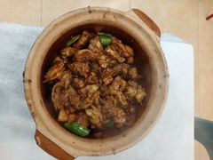 沙姜啫靓鸡-天宝食坊·啫啫煲大排档(西华路店)