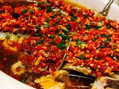 剁椒蒸鱼头-东方红酒楼(知春路店)