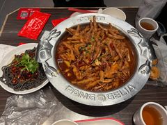 -胖哥俩肉蟹煲(重庆观音桥大融城店)