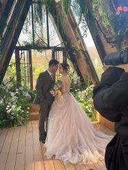 -雪中彩影婚纱摄影·微光艺术中心