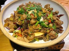 干锅肥肠-宫老四·上品烧烤酒店(汉东路店)