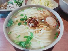 -亮亮面馆(经六路店)