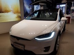 -TESLA 特斯拉(上海太古汇体验店)