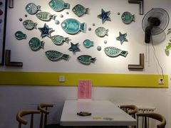 大堂-鲲少爷烤鱼饭.螺蛳粉·清真(爱琴海店)