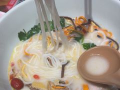 胡椒猪肚鸡米线-云味馆米线(广州白云凯德店)